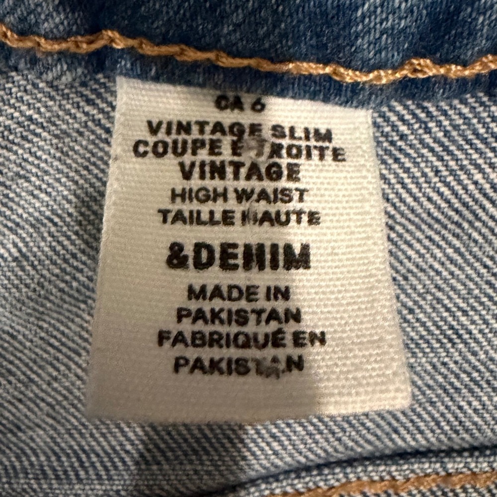 H&M &Denim Vintage Slim High Waist‎ Jeans Light Wash Distressed Blue Size 6 - Picture 2 of 5